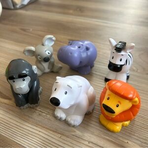 Fisher-Price Animal Friends Playset - Gray, Purple, White, Yellow jungle zoo